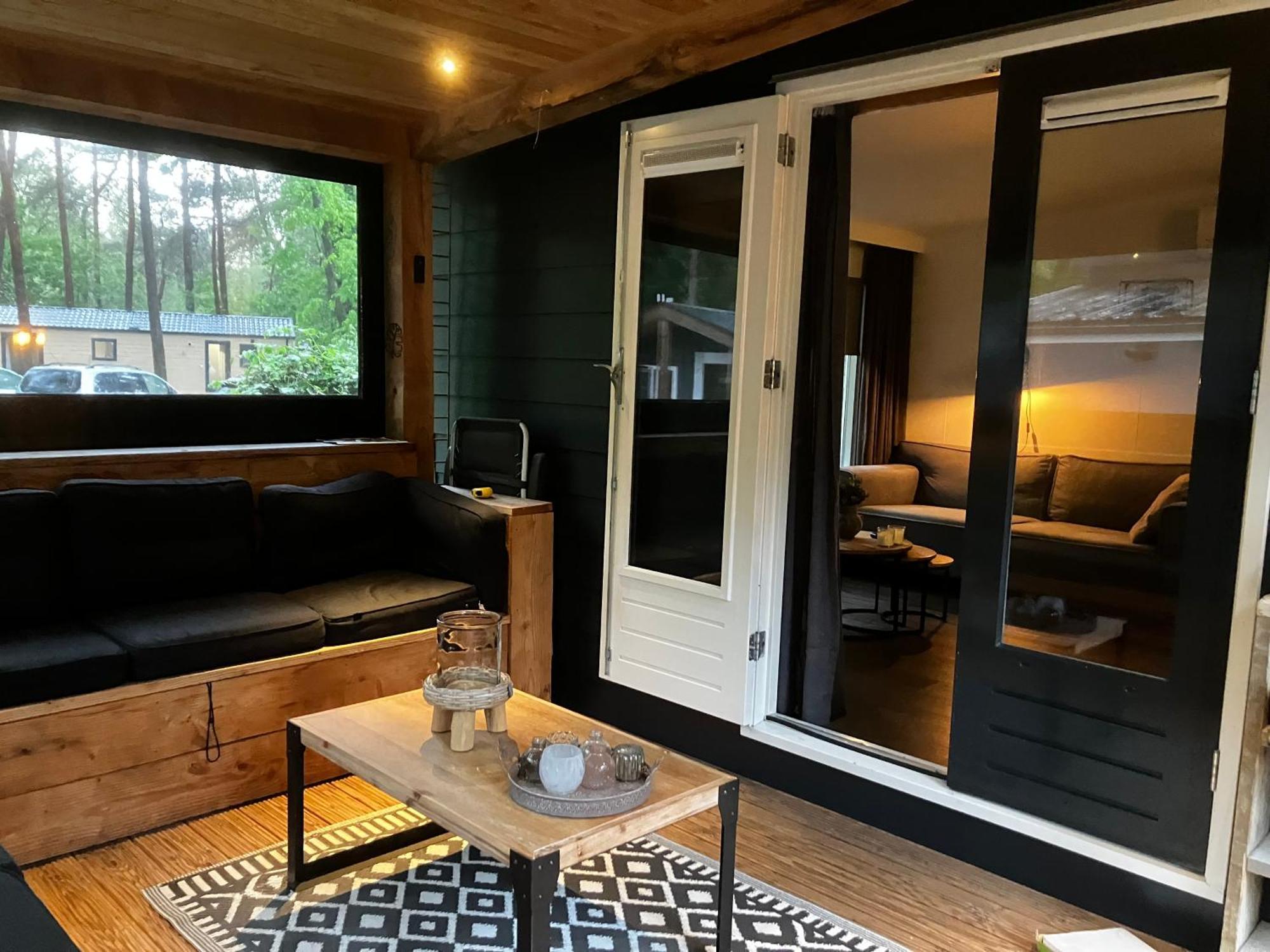 Chalet Bosrijk Midden In De Natuur-Eten&Drinken-Activiteiten-Ontspanning-En Nog Veel Meer Hoenderloo Zewnętrze zdjęcie